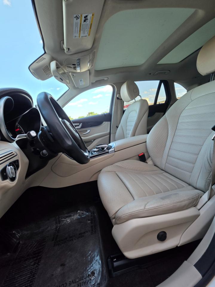 Mercedes-Benz GLC 4MATIC 4dr GLC 300 2016