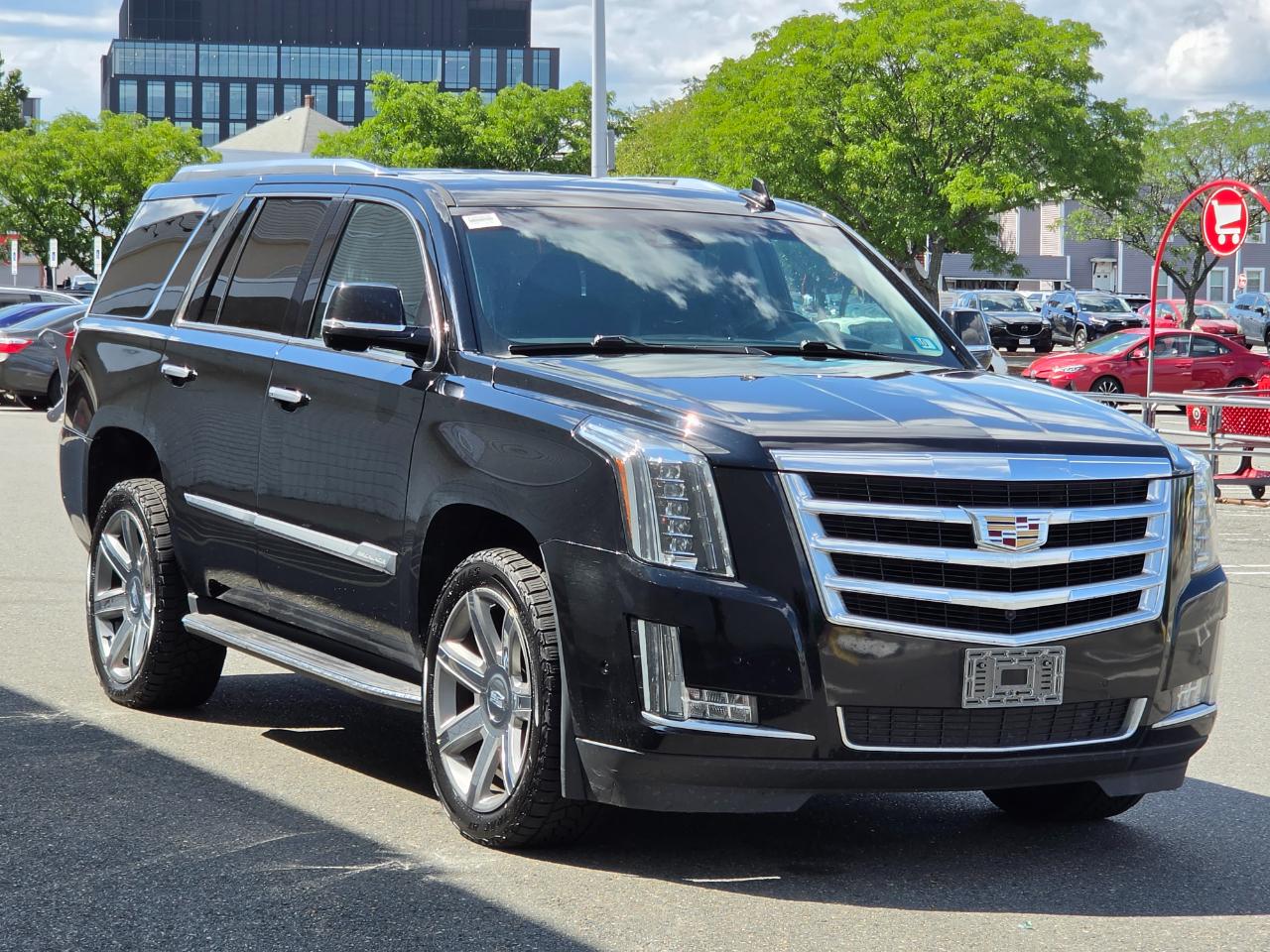 Cadillac Escalade 2WD 4dr Luxury 2019
