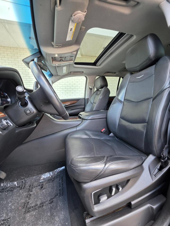 Cadillac Escalade 2WD 4dr Luxury 2019