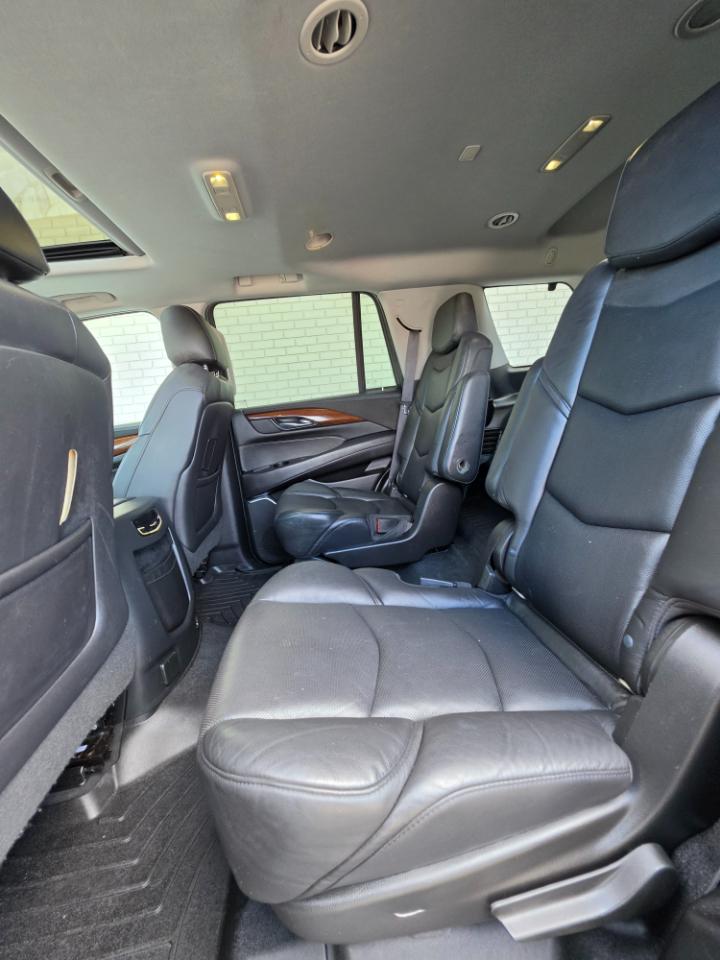 Cadillac Escalade 2WD 4dr Luxury 2019