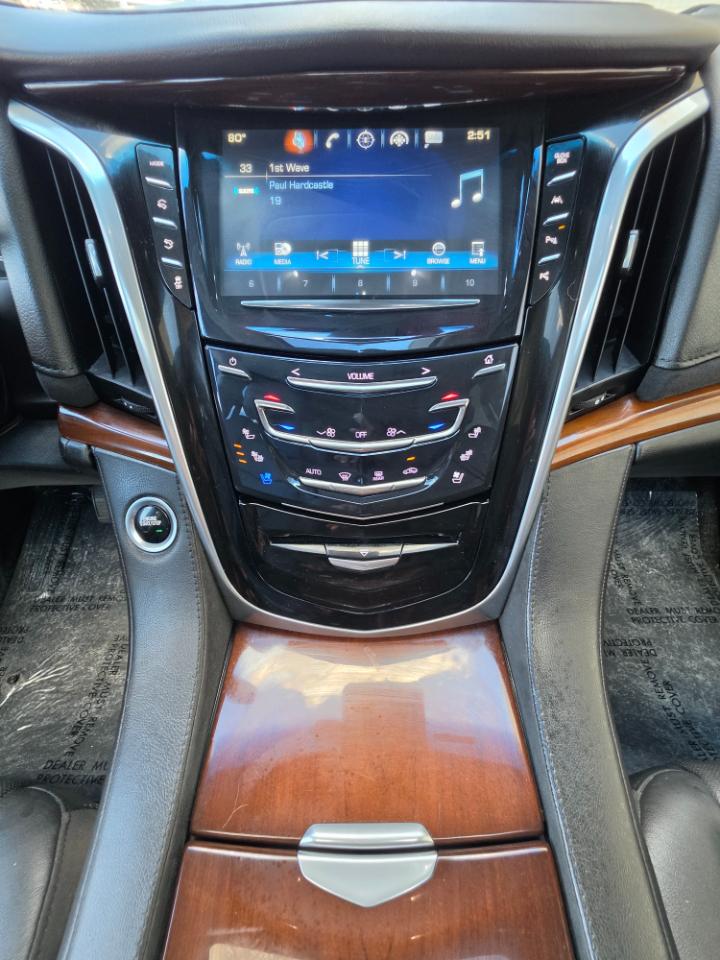 Cadillac Escalade 2WD 4dr Luxury 2019