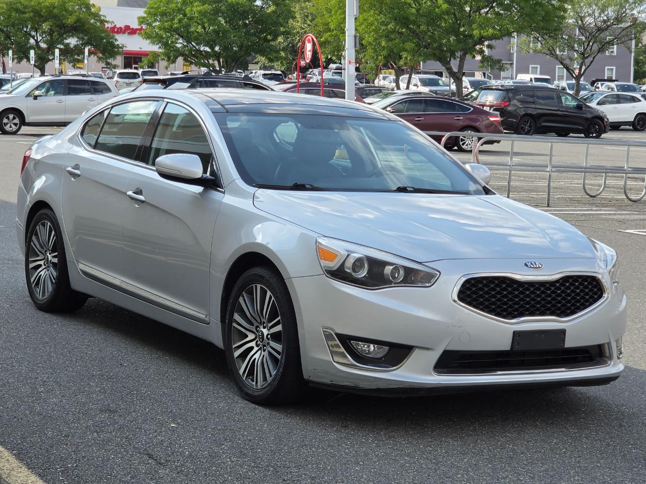 Kia Cadenza 4dr Sdn Premium 2016
