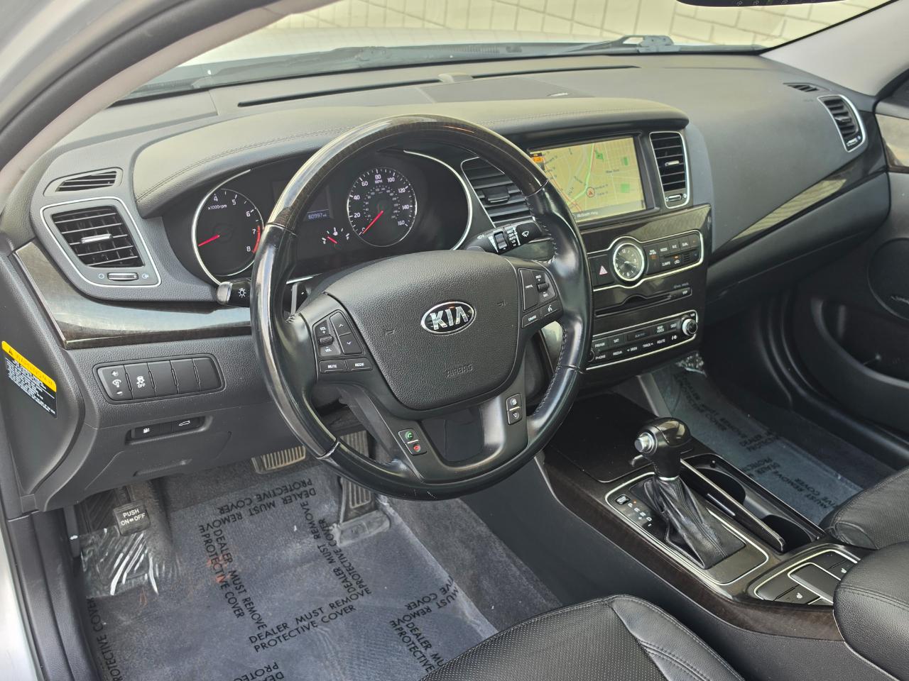 Kia Cadenza 4dr Sdn Premium 2016