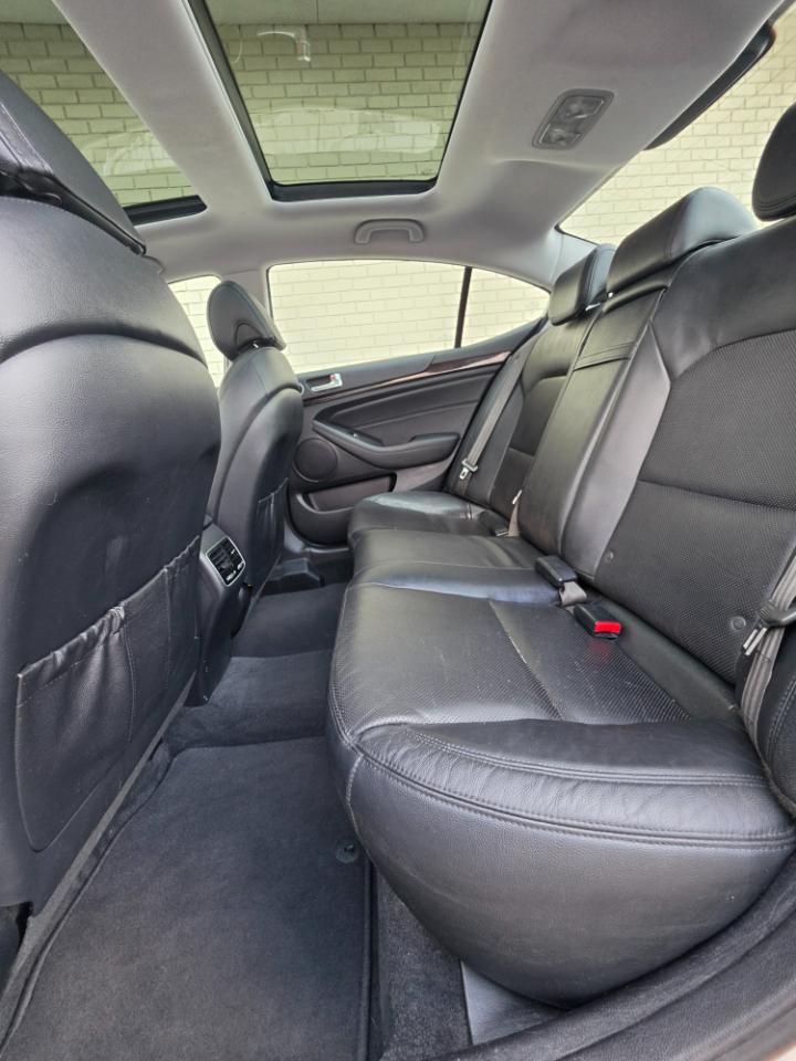 Kia Cadenza 4dr Sdn Premium 2016