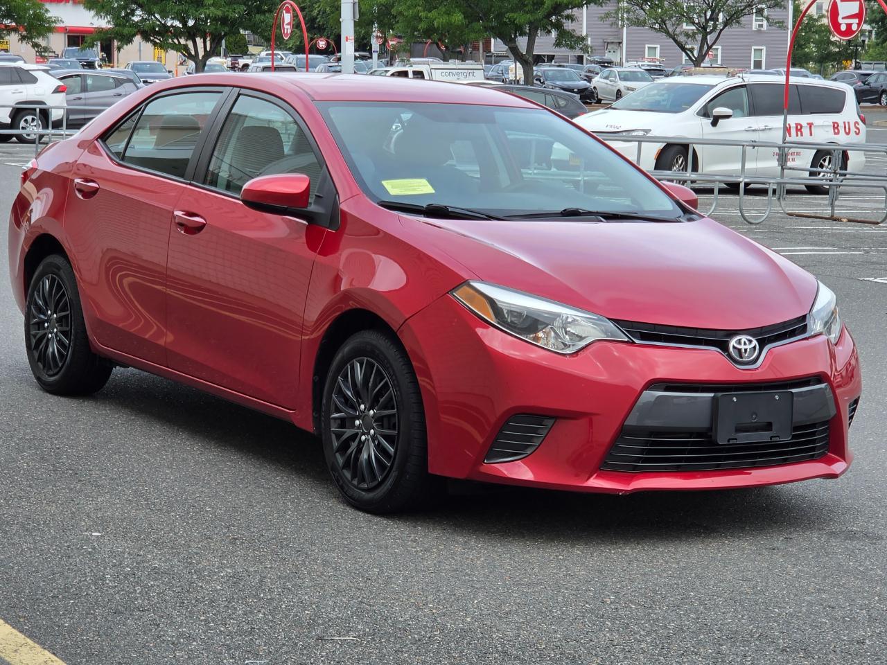 Toyota Corolla 4dr Sdn CVT LE Premium (Natl) 2015