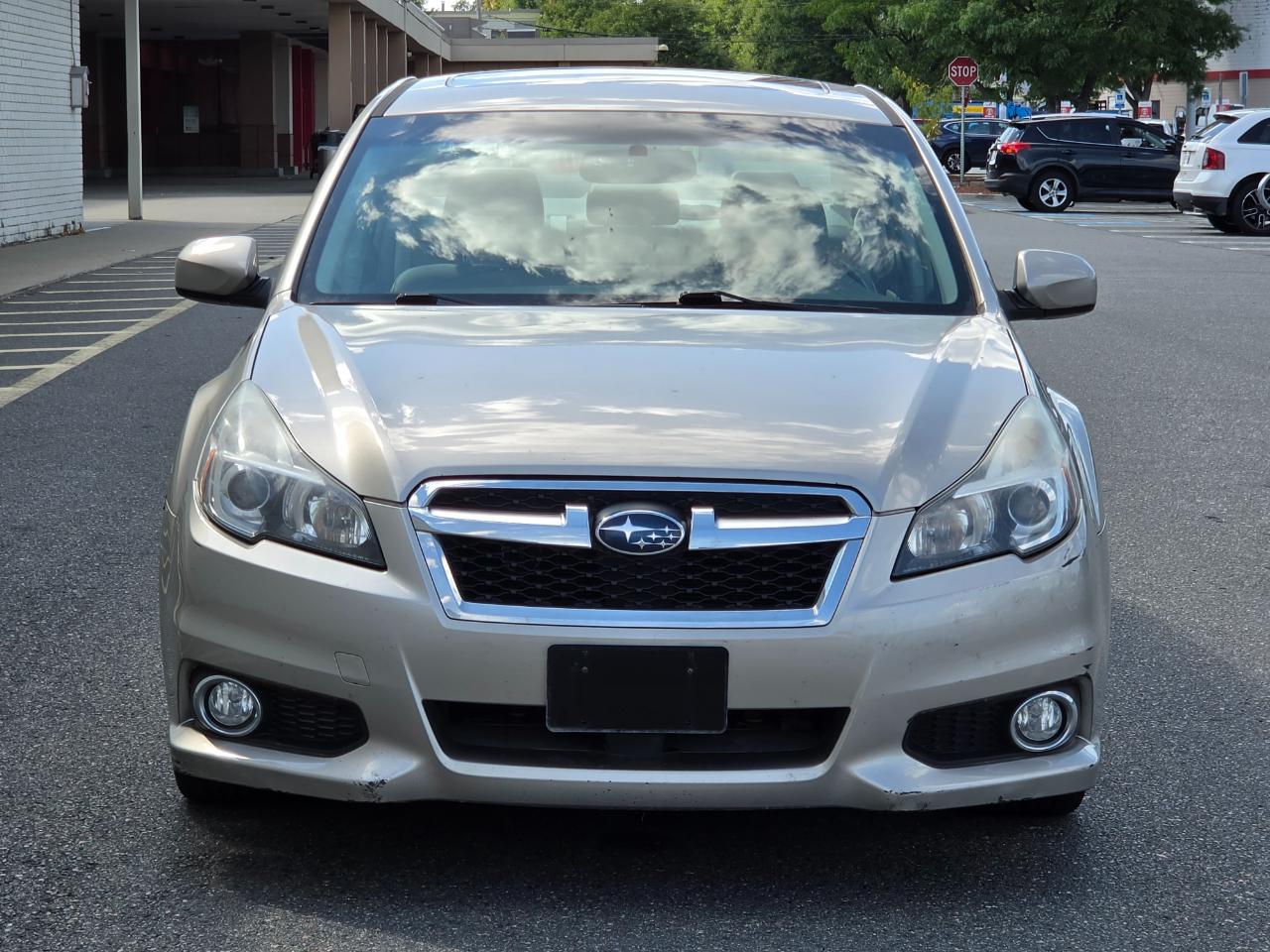 Subaru Legacy 4dr Sdn H4 Auto 2.5i Limited 2014