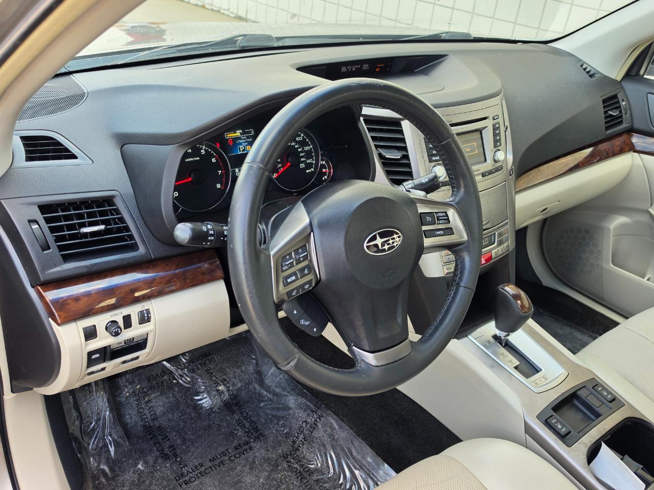 Subaru Legacy 4dr Sdn H4 Auto 2.5i Limited 2014