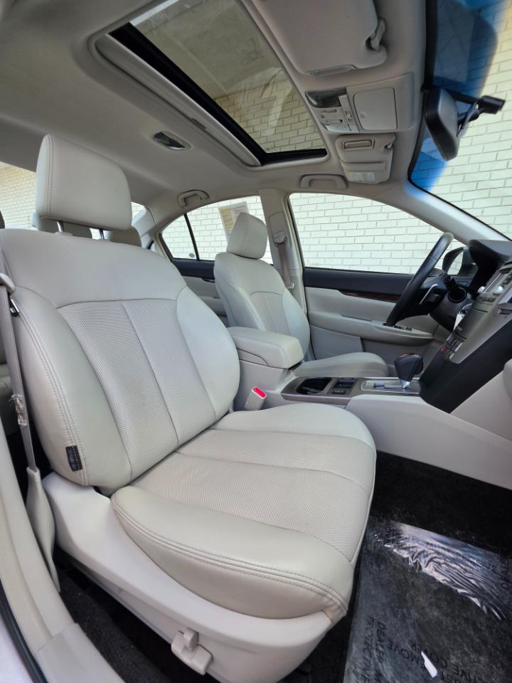 Subaru Legacy 4dr Sdn H4 Auto 2.5i Limited 2014