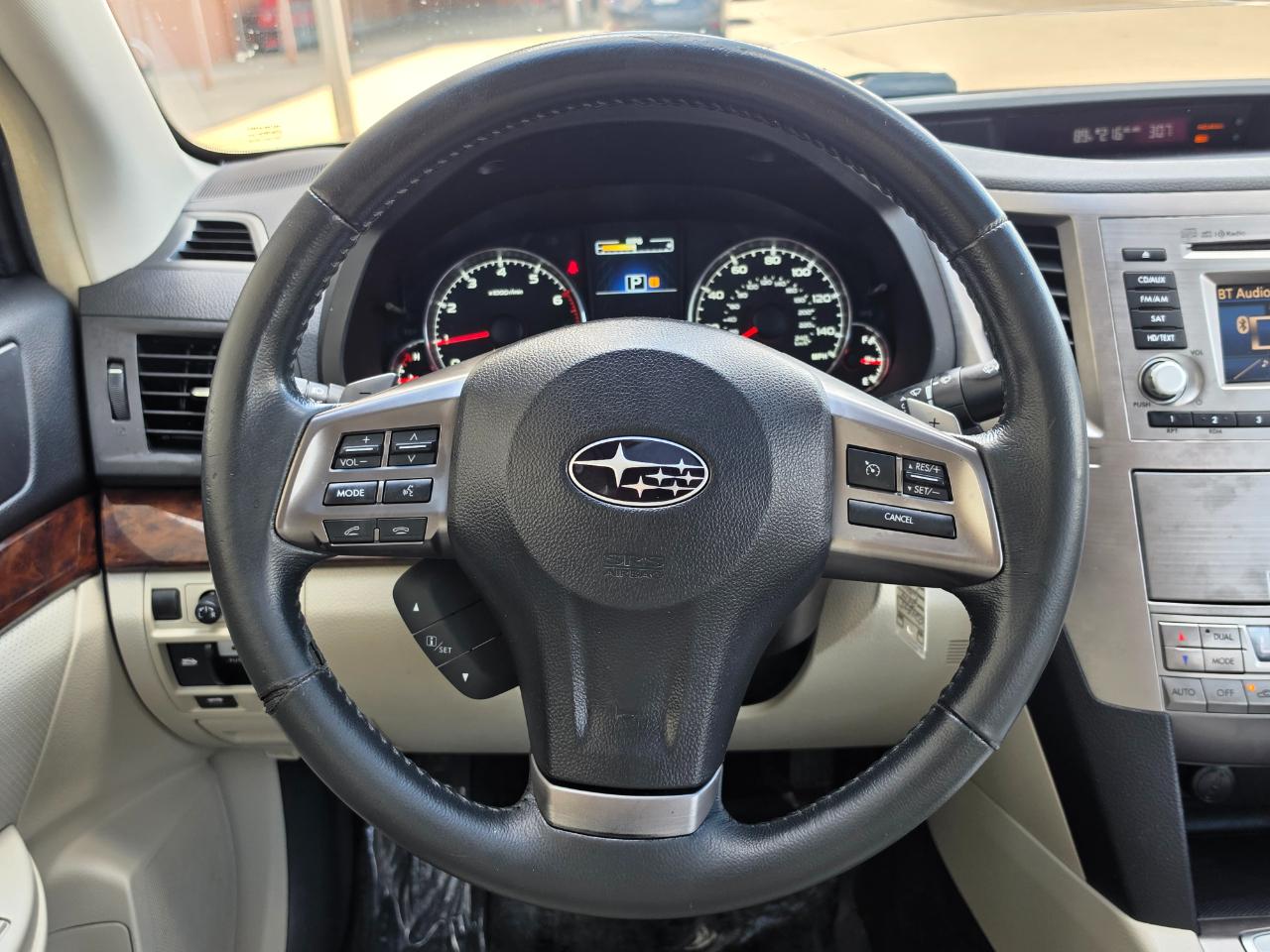 Subaru Legacy 4dr Sdn H4 Auto 2.5i Limited 2014