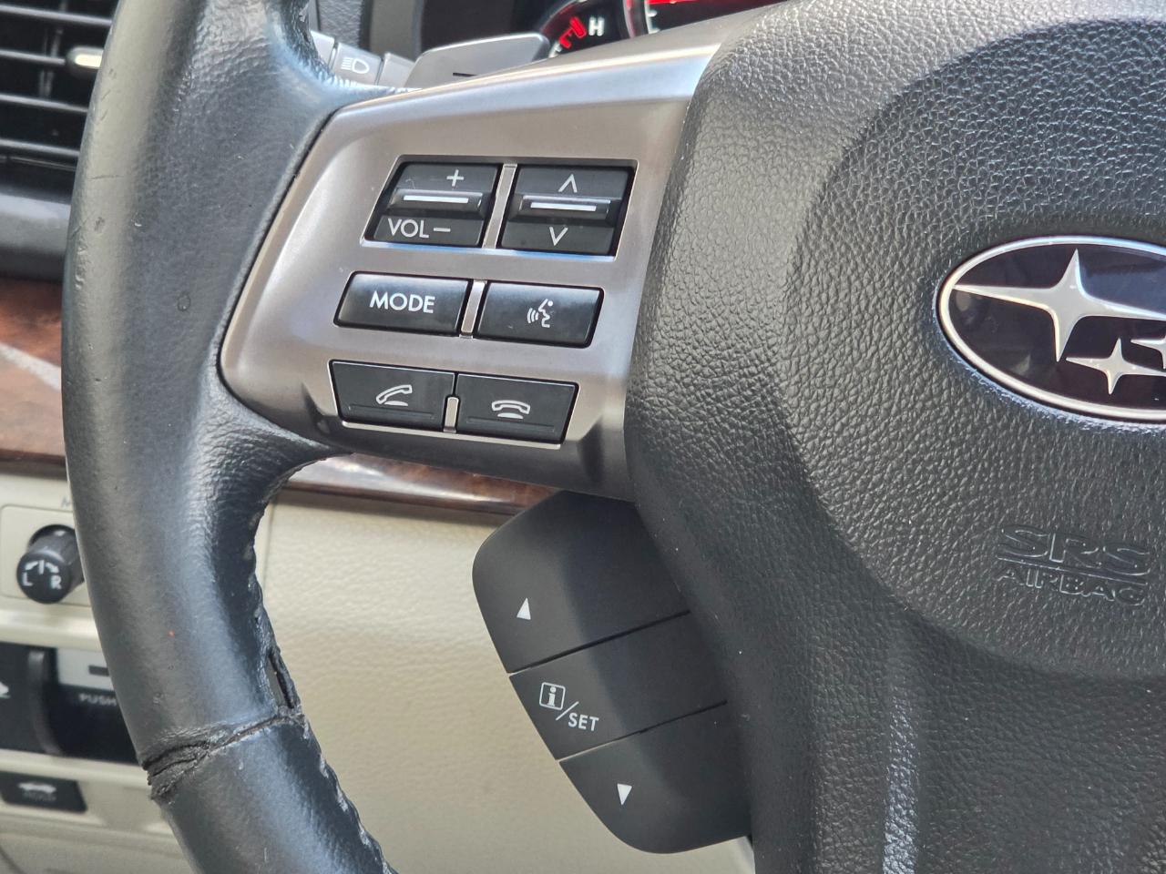 Subaru Legacy 4dr Sdn H4 Auto 2.5i Limited 2014