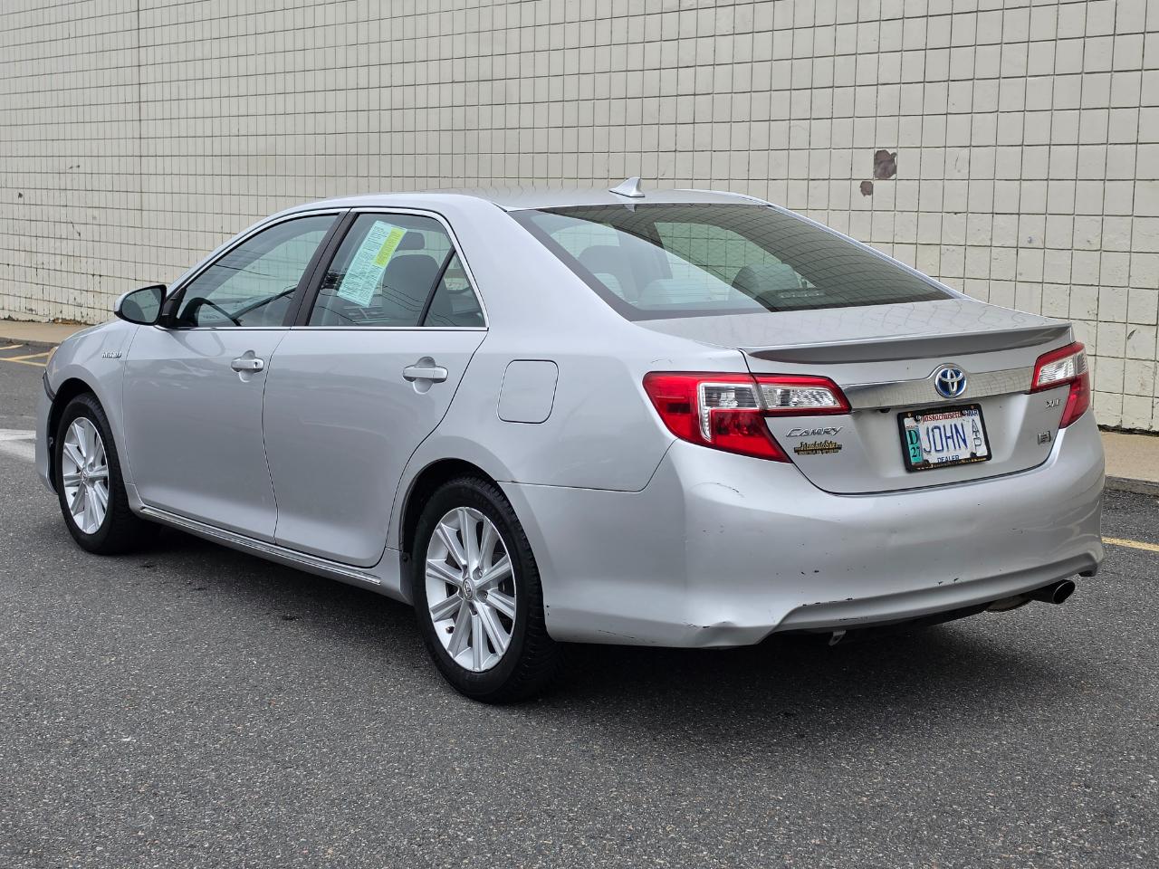 Toyota Camry Hybrid 4dr Sdn XLE (Natl) 2012