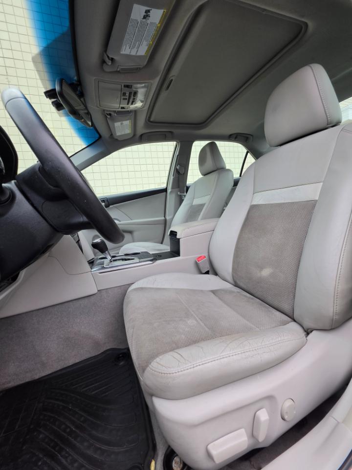 Toyota Camry Hybrid 4dr Sdn XLE (Natl) 2012