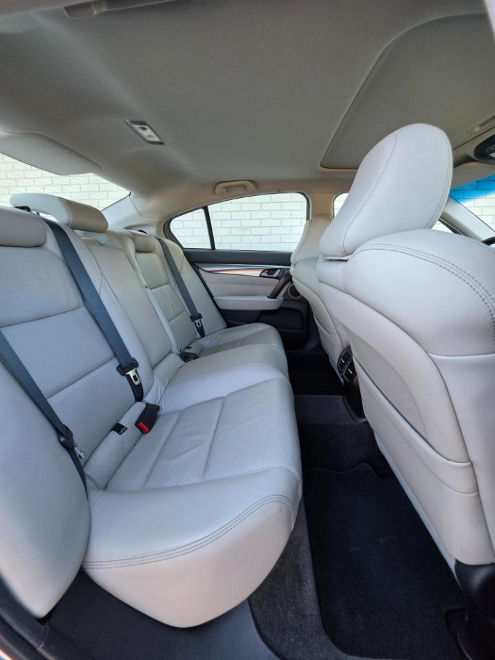 Acura TL 4dr Sdn Auto SH-AWD Tech 2010