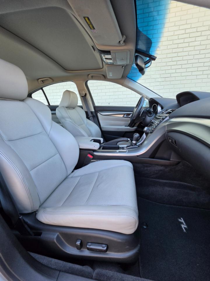 Acura TL 4dr Sdn Auto SH-AWD Tech 2010