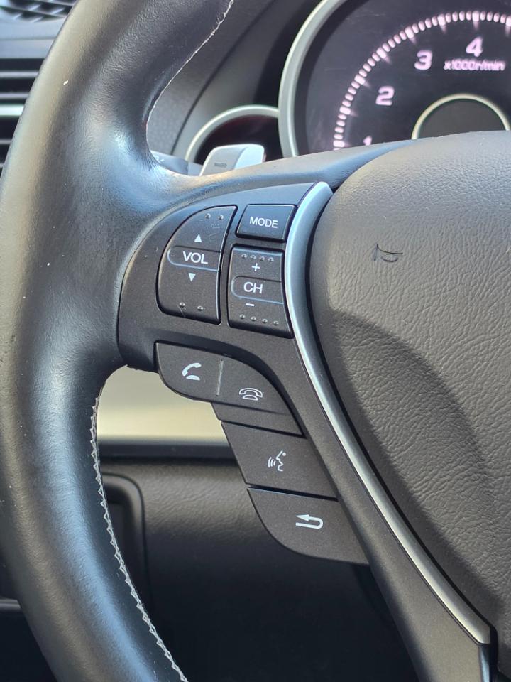 Acura TL 4dr Sdn Auto SH-AWD Tech 2010