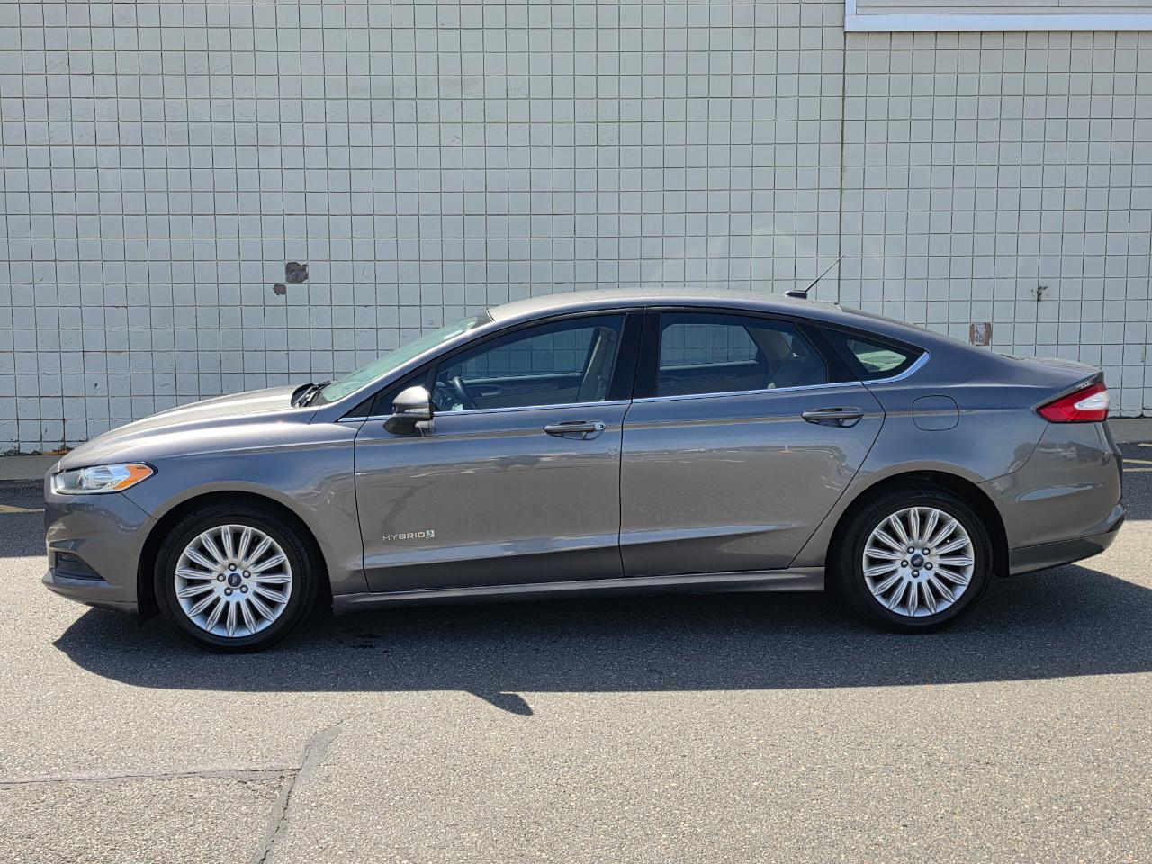 Ford Fusion 4dr Sdn SE Hybrid FWD 2014