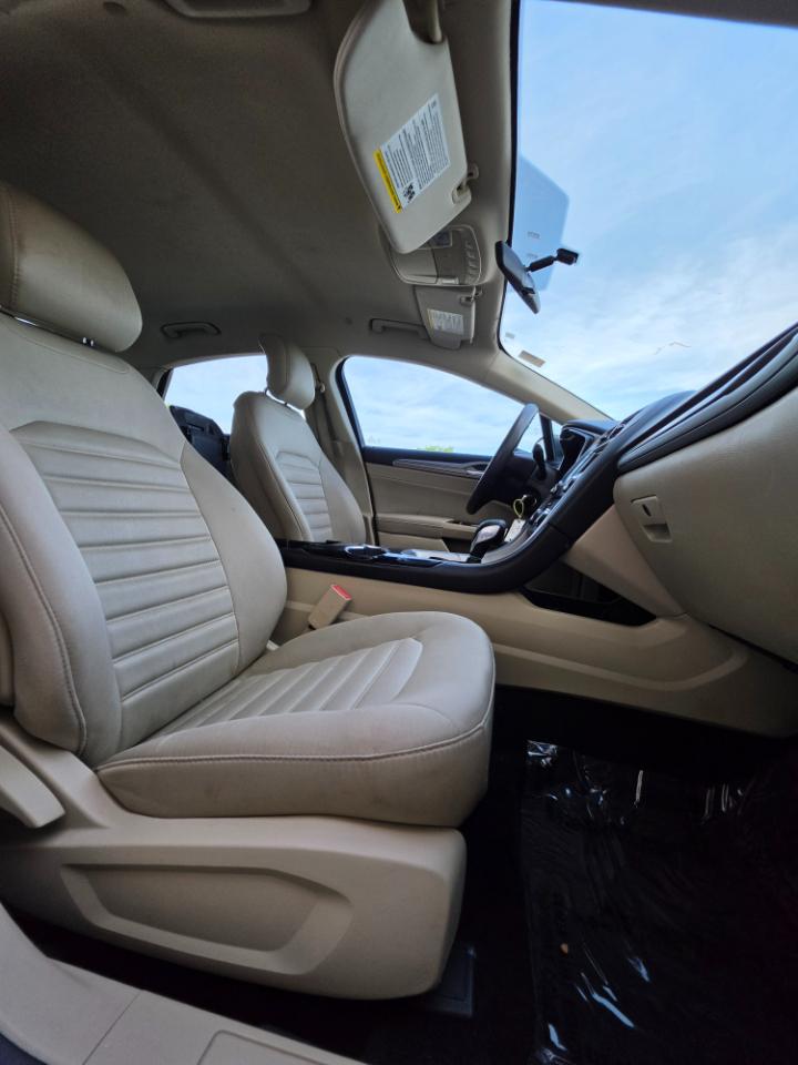 Ford Fusion 4dr Sdn SE Hybrid FWD 2014