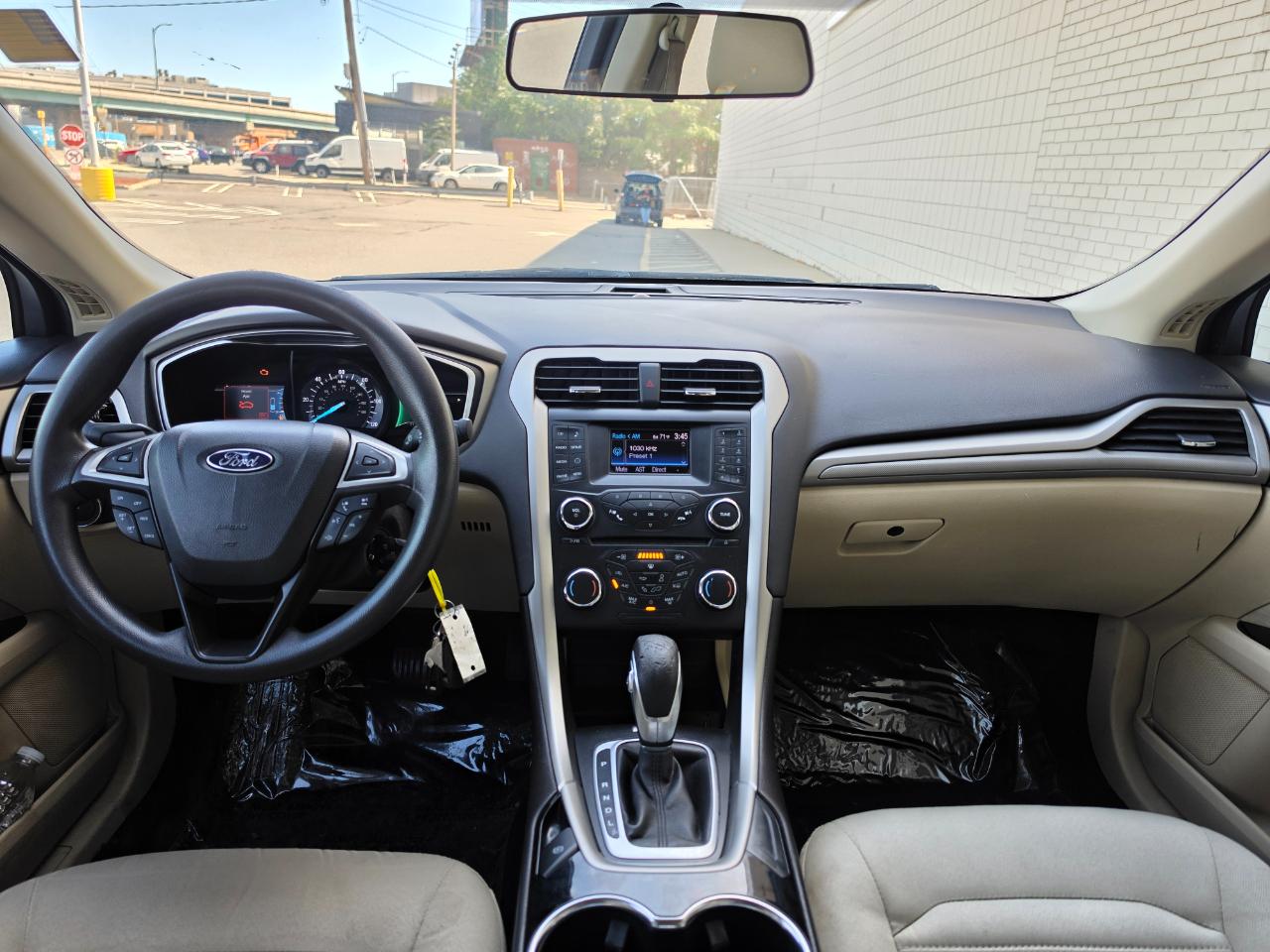 Ford Fusion 4dr Sdn SE Hybrid FWD 2014