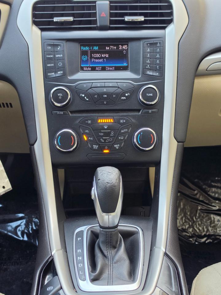 Ford Fusion 4dr Sdn SE Hybrid FWD 2014