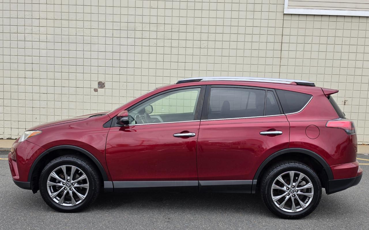 Toyota RAV4 Limited AWD (Natl) 2018