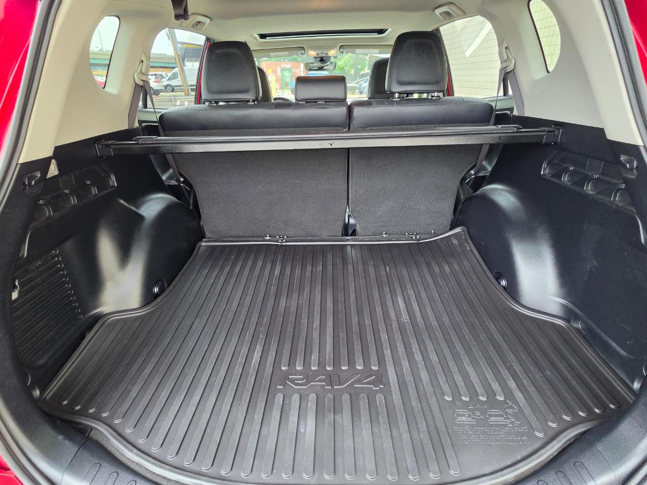 Toyota RAV4 Limited AWD (Natl) 2018