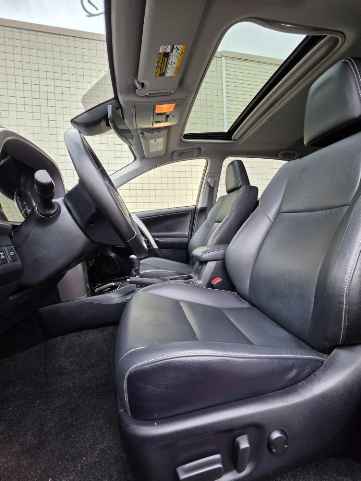 Toyota RAV4 Limited AWD (Natl) 2018