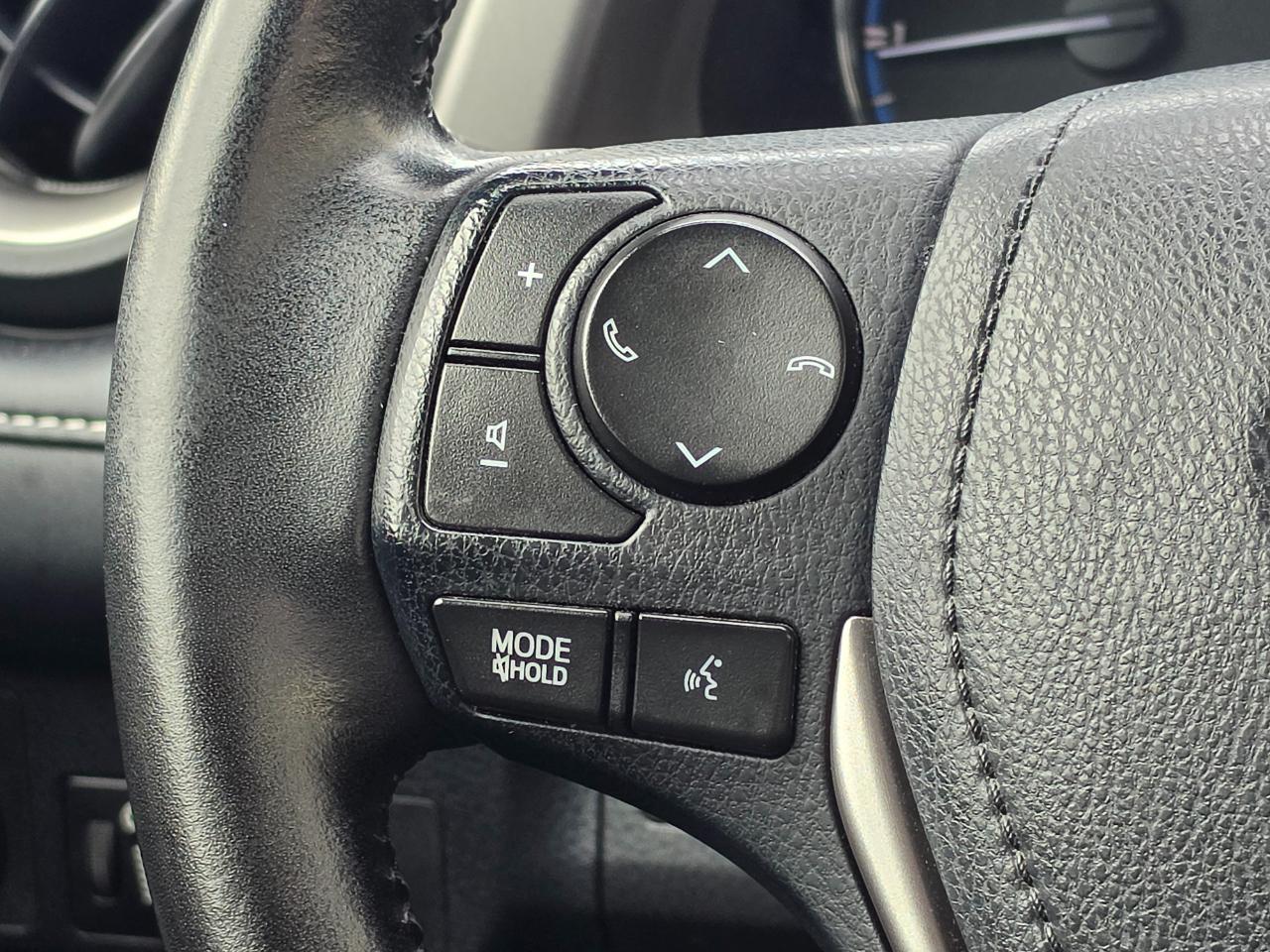 Toyota RAV4 Limited AWD (Natl) 2018