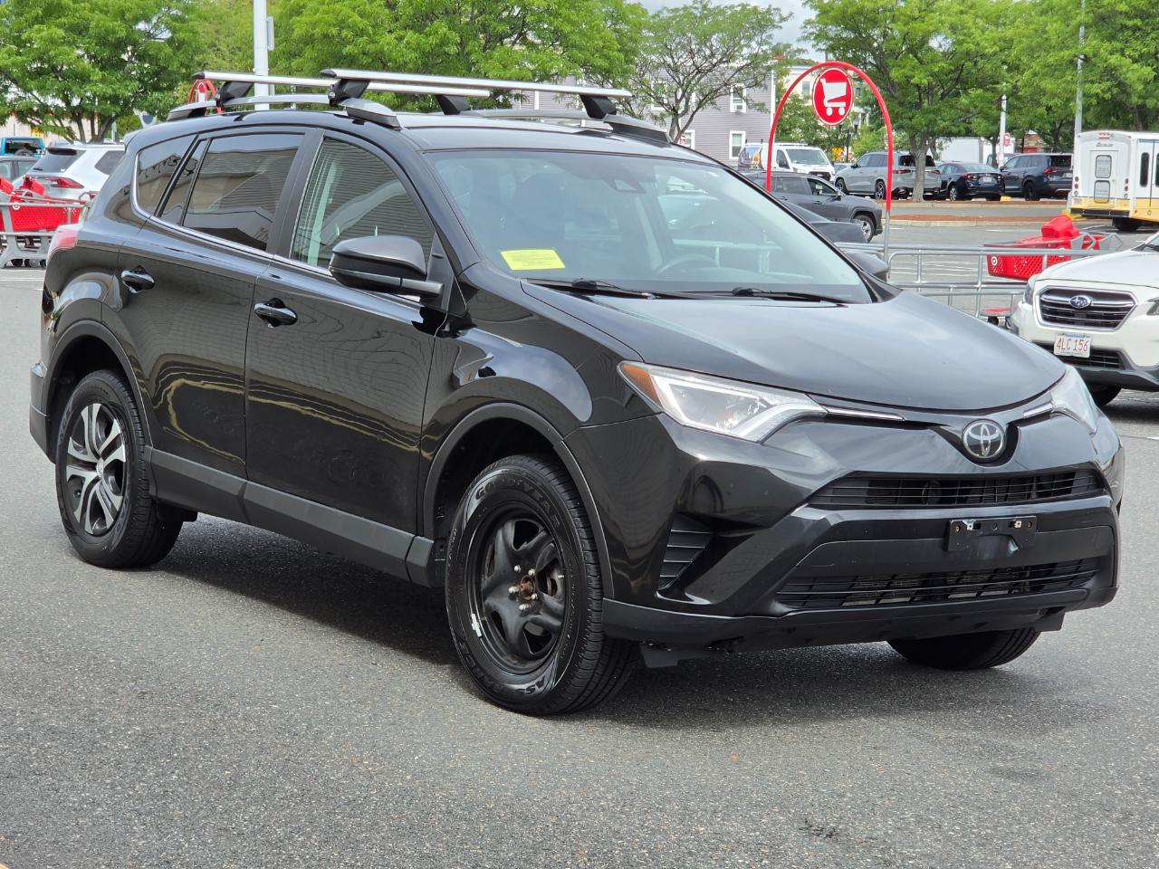 Toyota RAV4 LE AWD (Natl) 2017