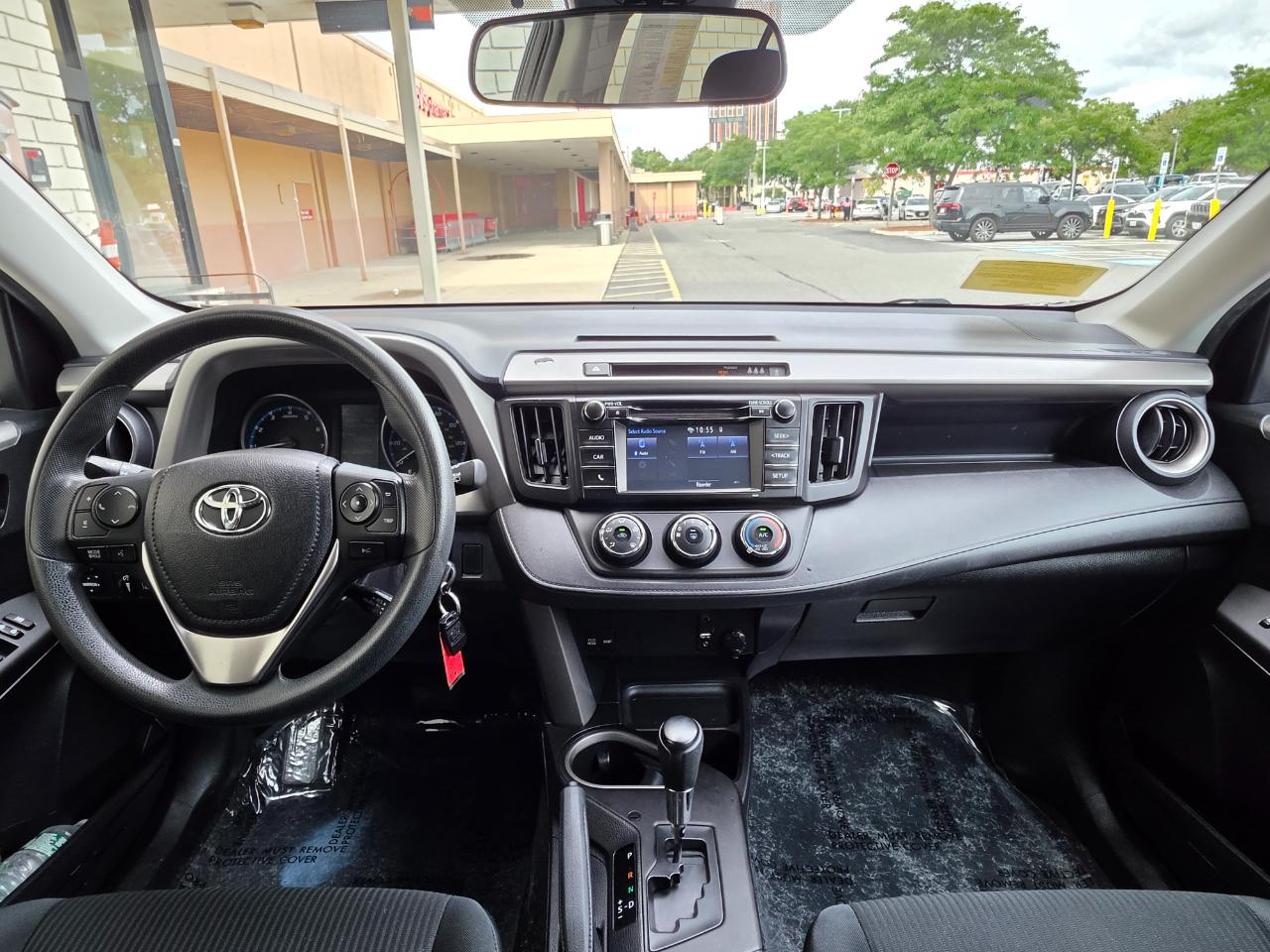 Toyota RAV4 LE AWD (Natl) 2017