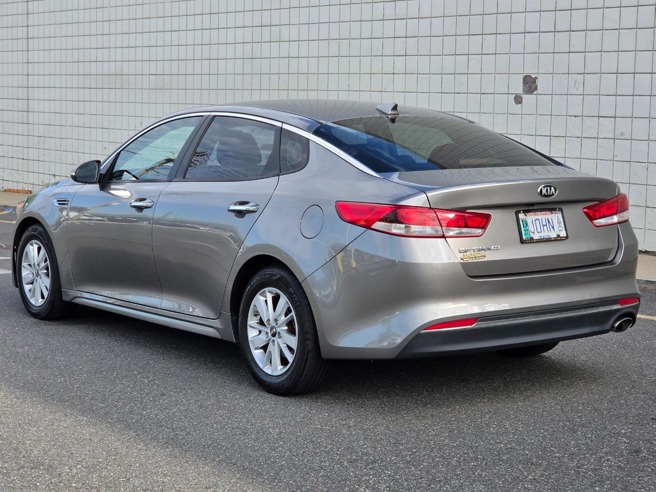 Kia Optima 4dr Sdn LX 2016