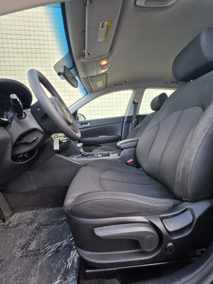 Kia Optima 4dr Sdn LX 2016