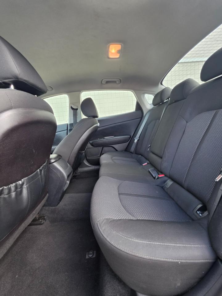 Kia Optima 4dr Sdn LX 2016