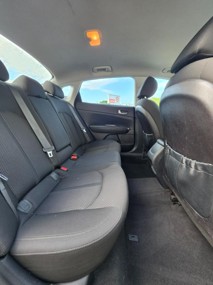 Kia Optima 4dr Sdn LX 2016