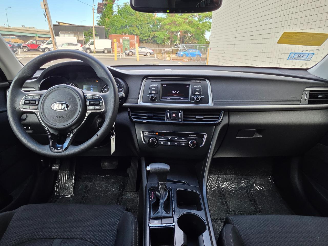 Kia Optima 4dr Sdn LX 2016