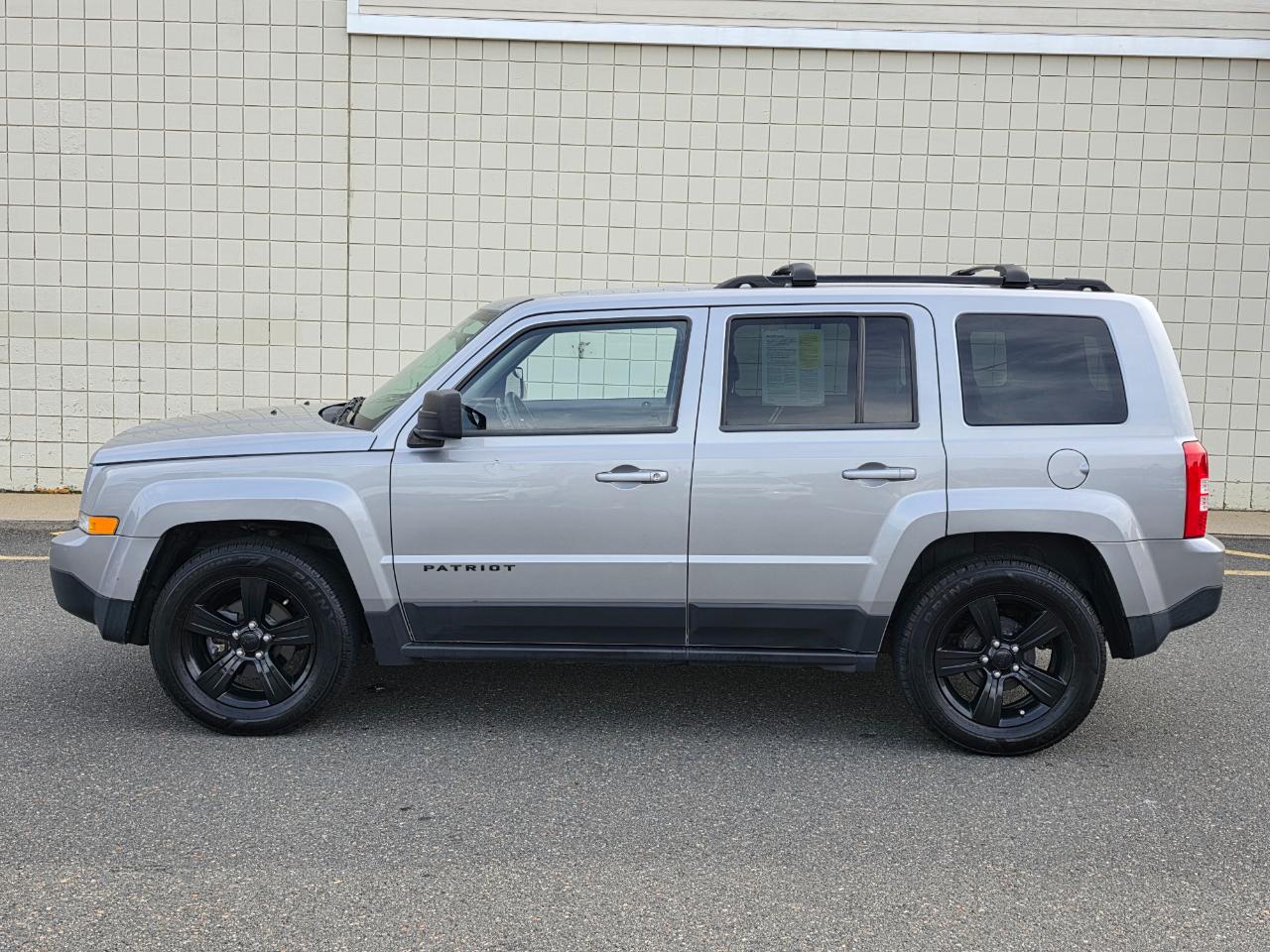 Jeep Patriot FWD 4dr Altitude 2014