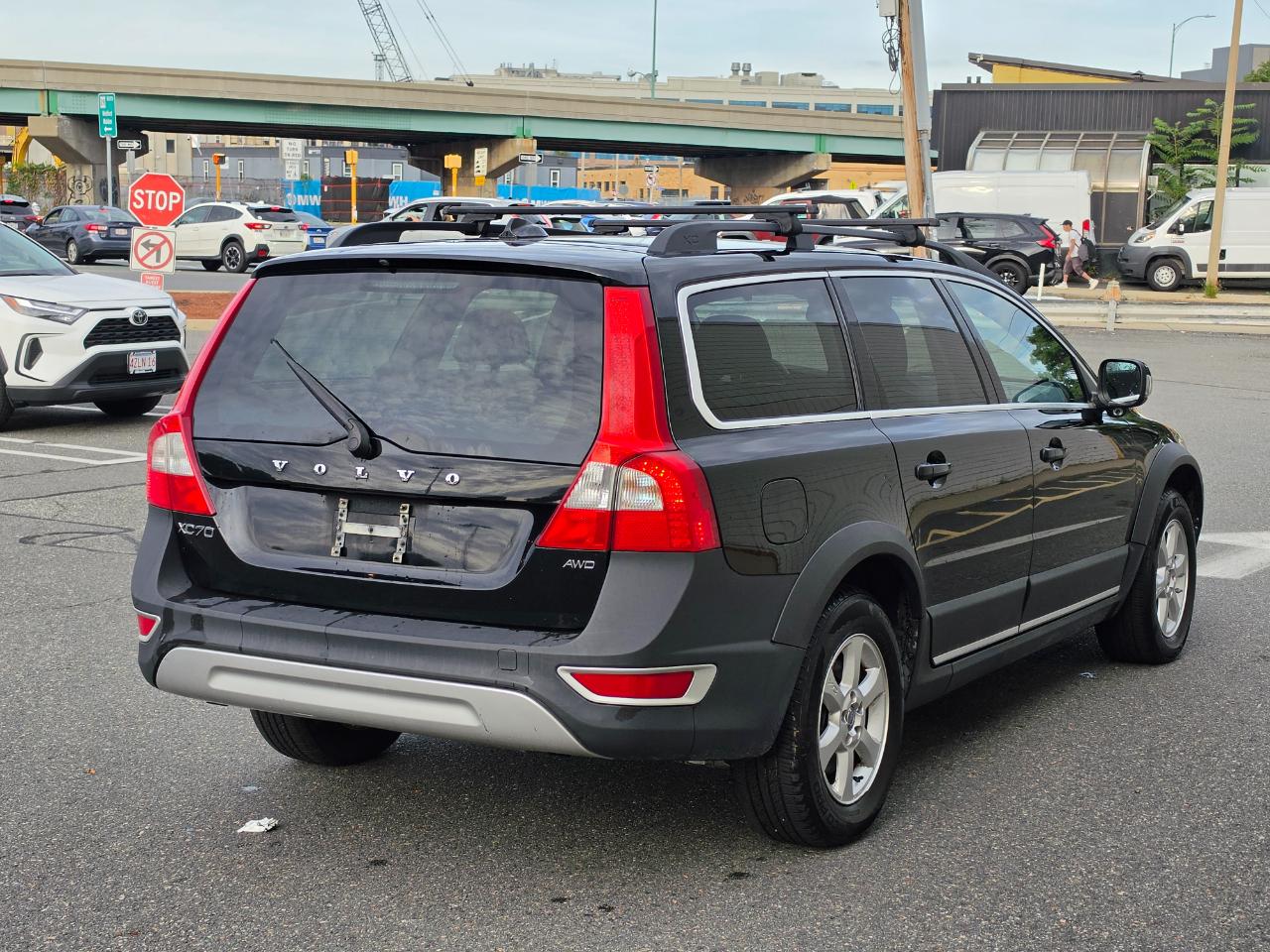 Volvo XC70 4dr Wgn 3.2L PZEV 2012