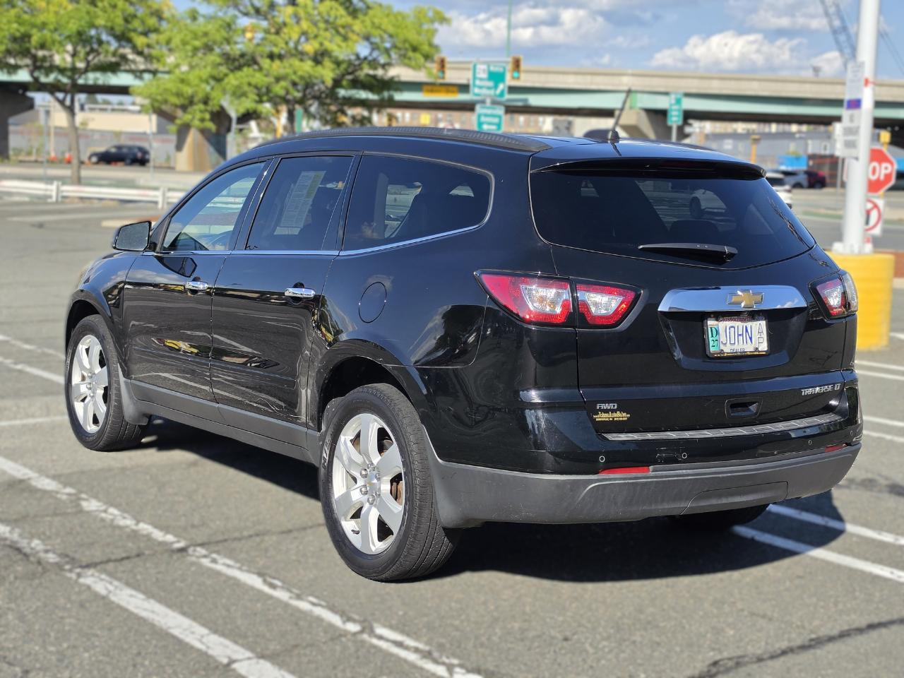 Chevrolet Traverse AWD 4dr LT w/1LT 2016