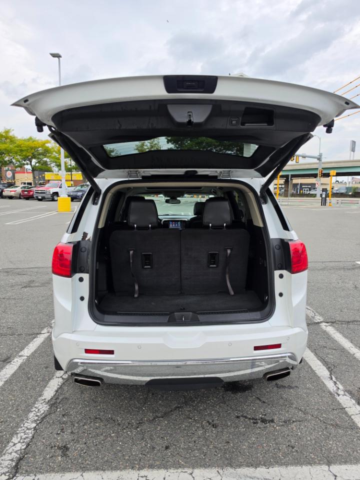 GMC Acadia AWD 4dr Denali 2017