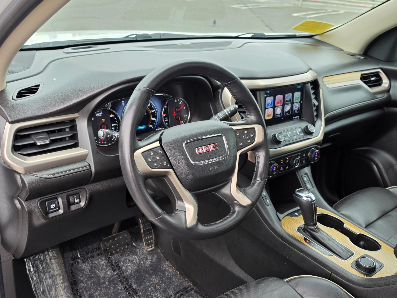 GMC Acadia AWD 4dr Denali 2017