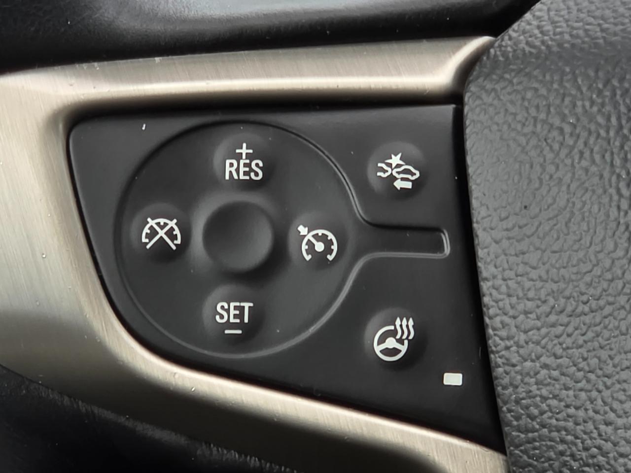 GMC Acadia AWD 4dr Denali 2017