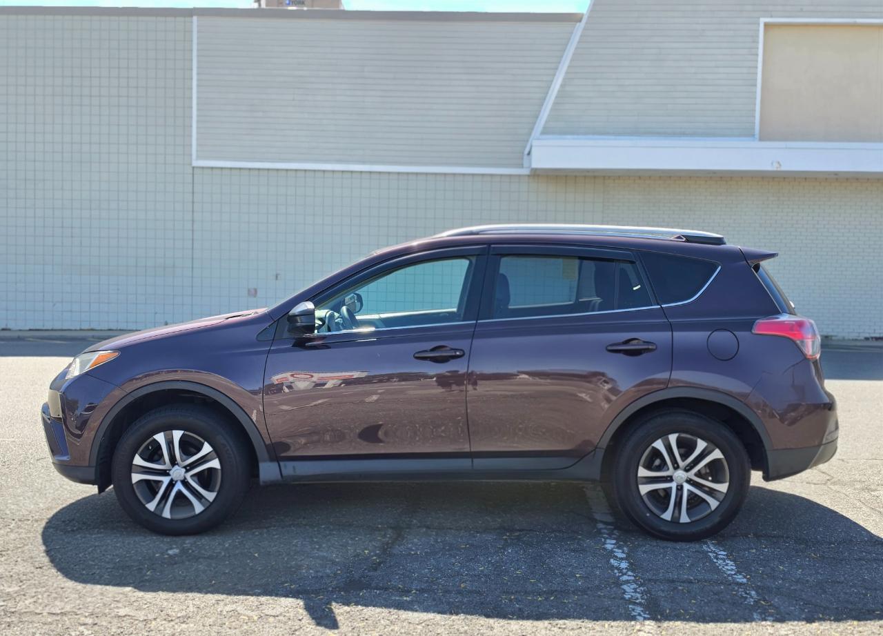 Toyota RAV4 AWD 4dr LE (Natl) 2016