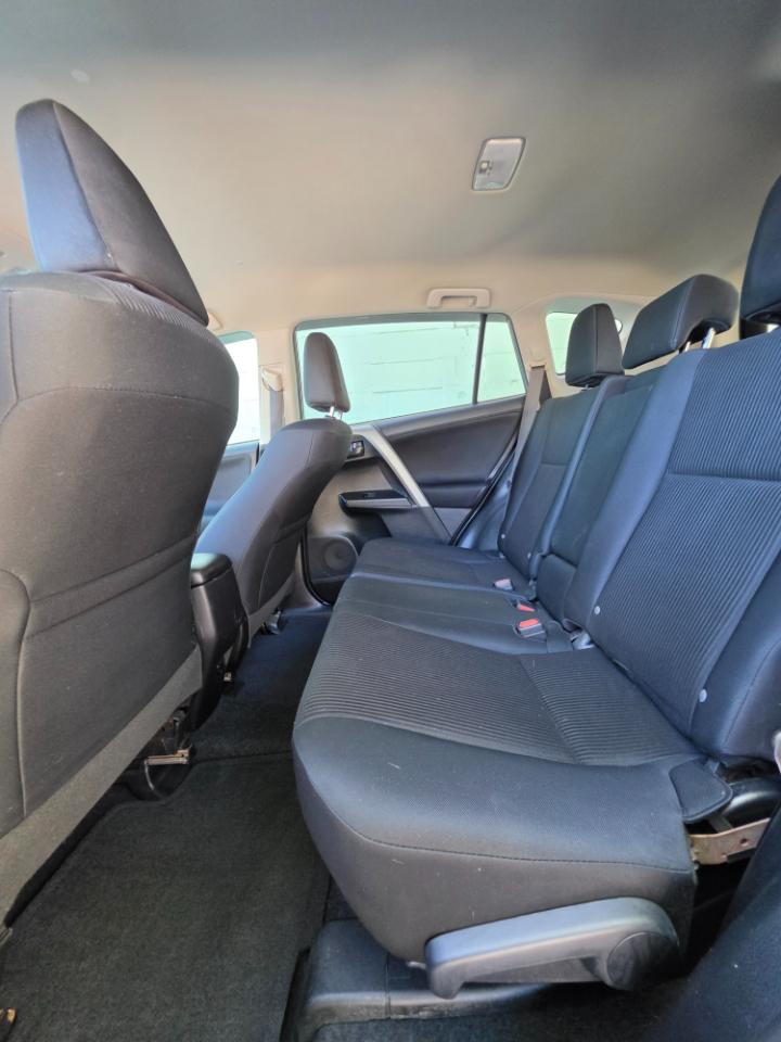 Toyota RAV4 AWD 4dr LE (Natl) 2016