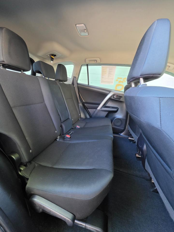 Toyota RAV4 AWD 4dr LE (Natl) 2016