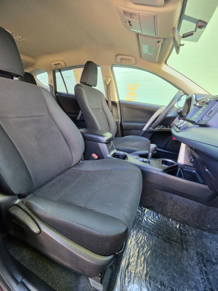 Toyota RAV4 AWD 4dr LE (Natl) 2016