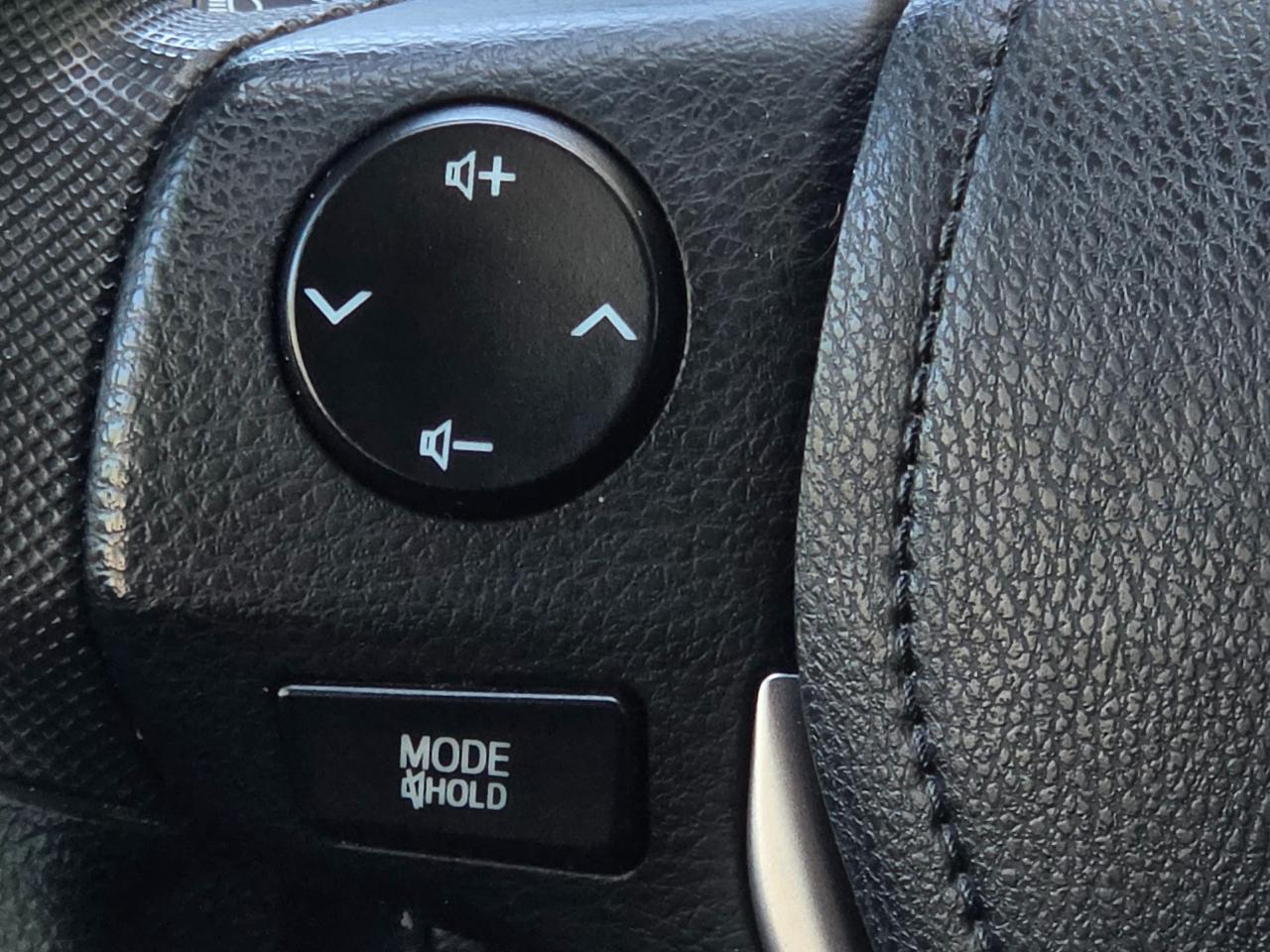 Toyota RAV4 AWD 4dr LE (Natl) 2016