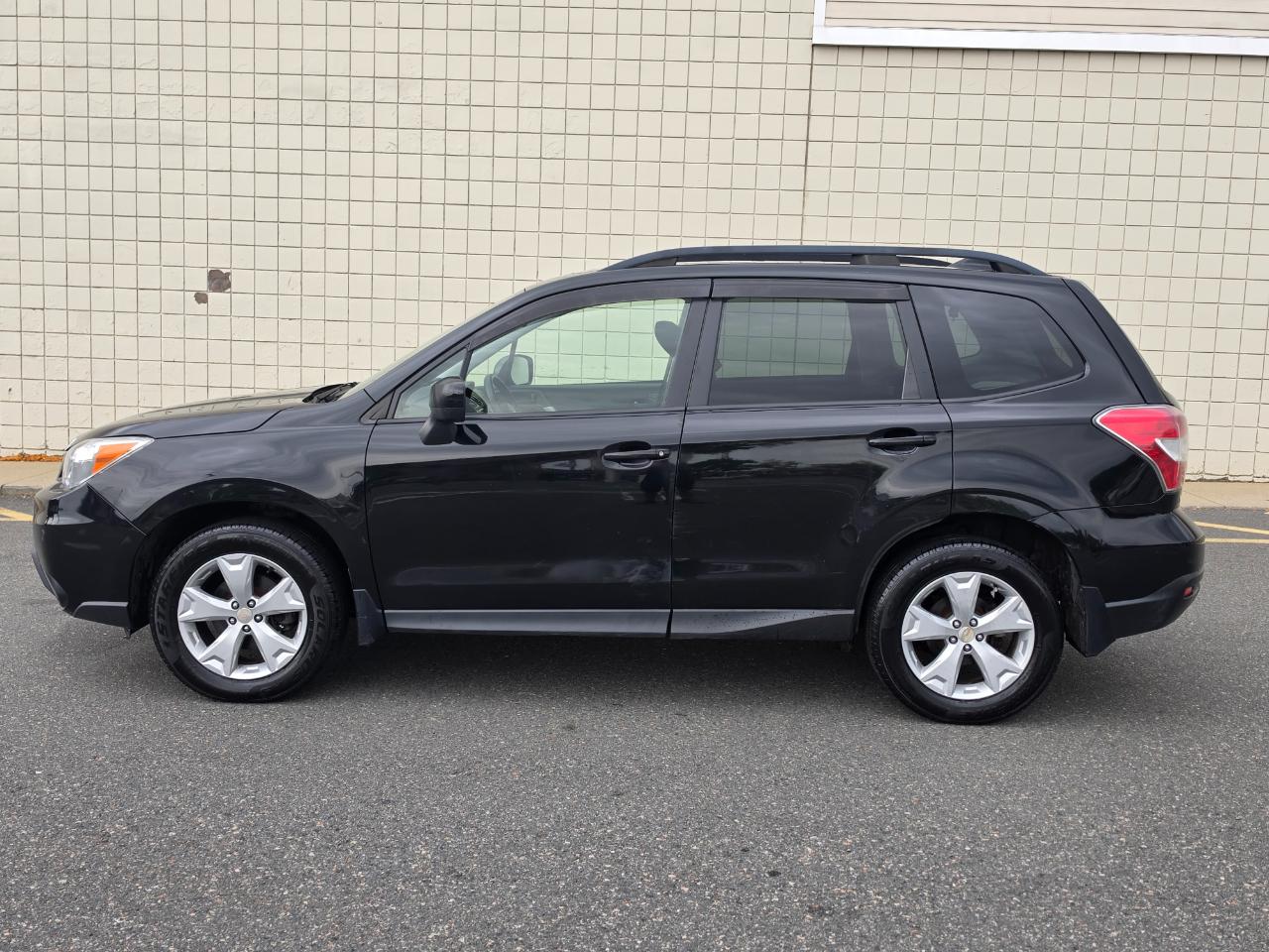Subaru Forester 4dr CVT 2.5i Premium PZEV 2016