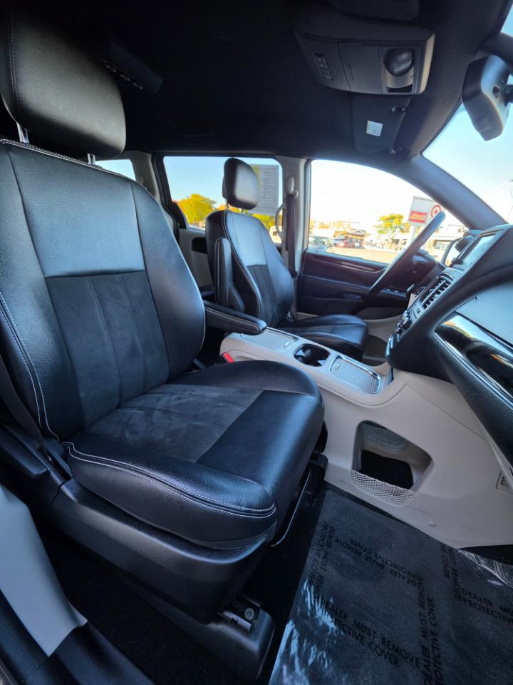Dodge Grand Caravan photo 15