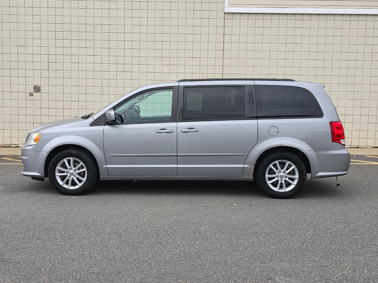 Dodge Grand Caravan photo 4