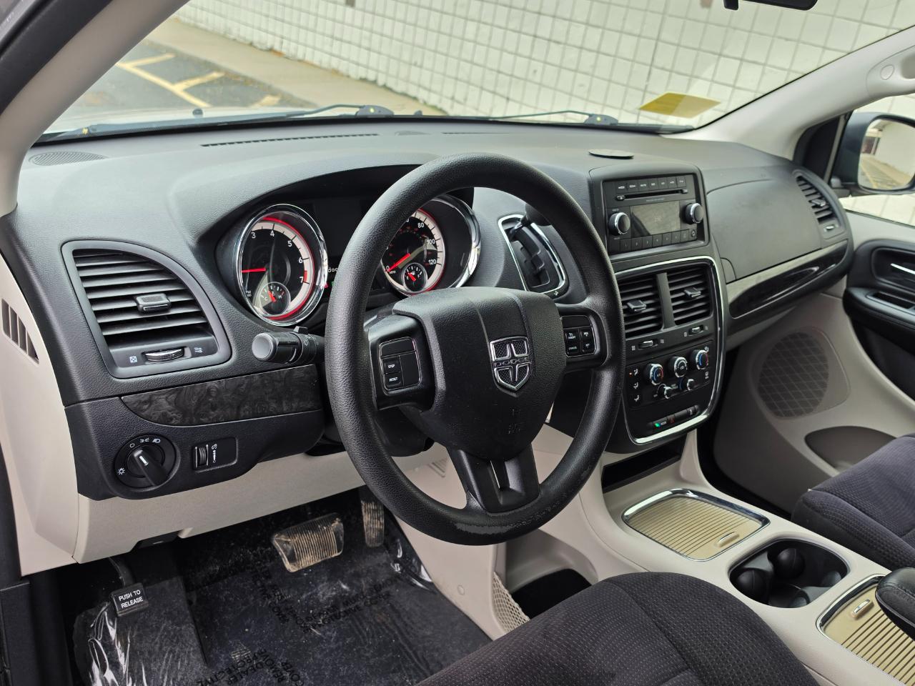 Dodge Grand Caravan photo 10