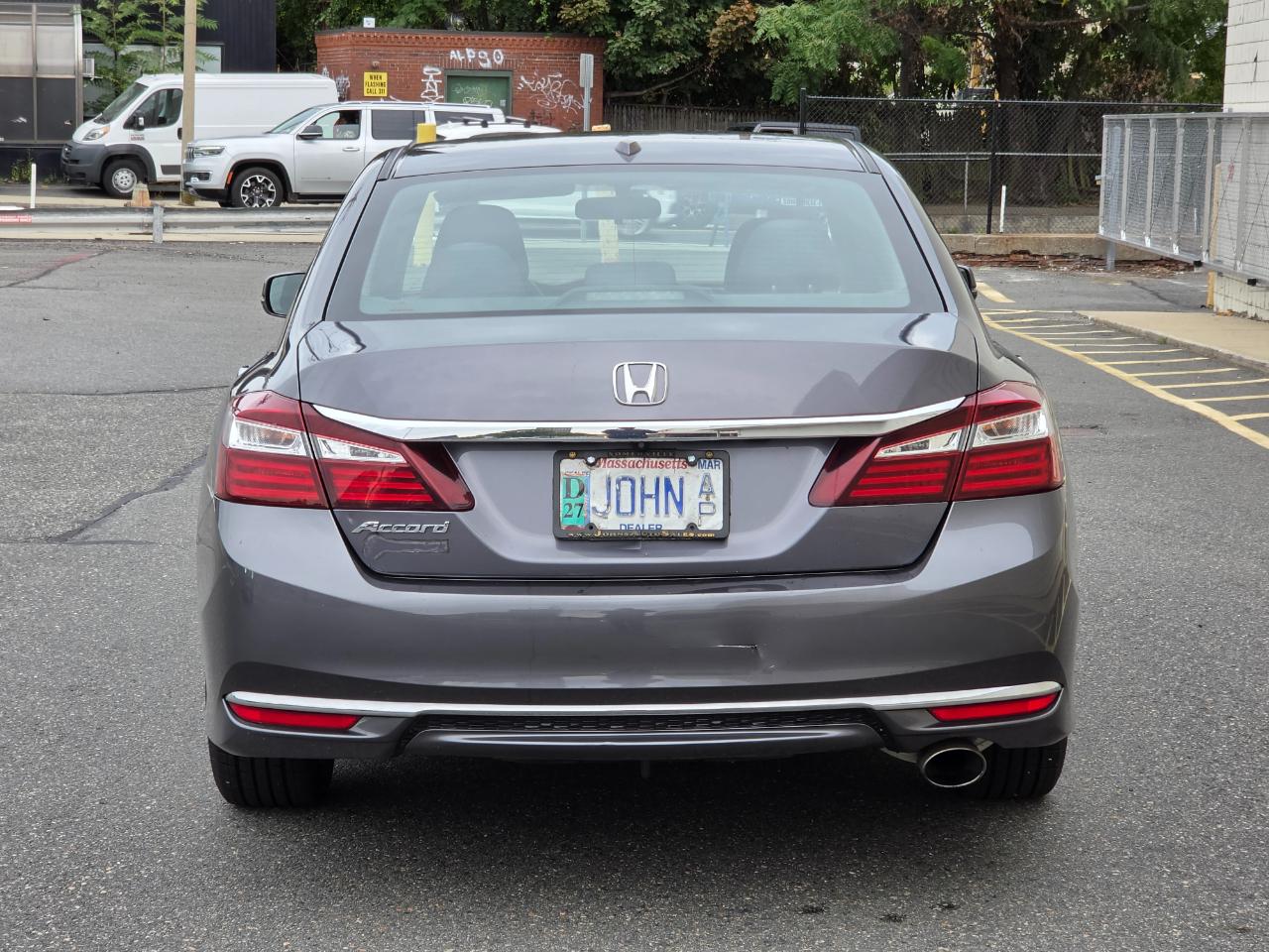 Honda Accord photo 6